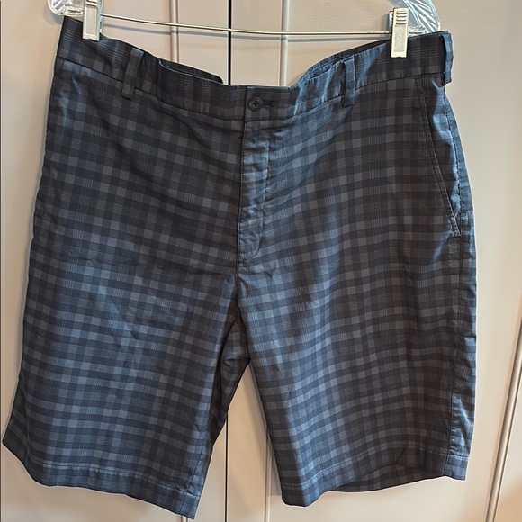 Nike Golf Men's Dri-fit Plaid Golf Shorts Black & Grey Sz 36 - Picture 1 of 4